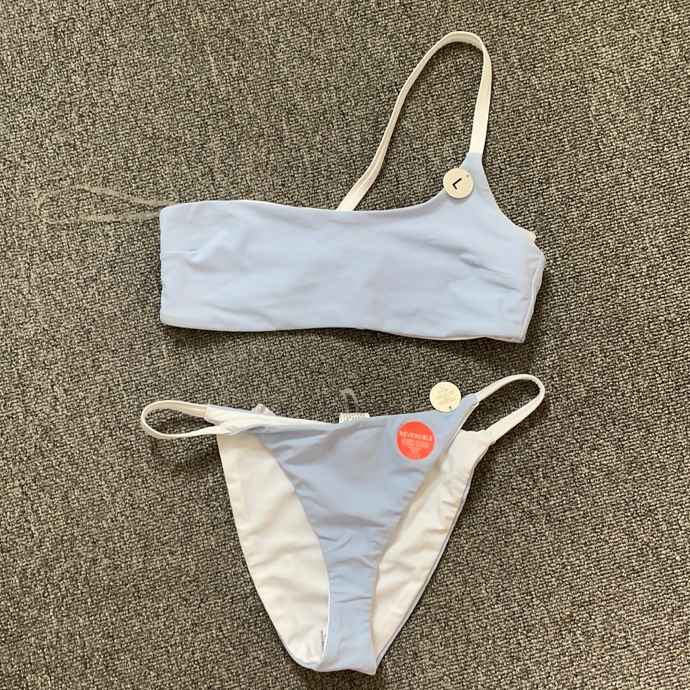 Reversible Bikini, size L NWT